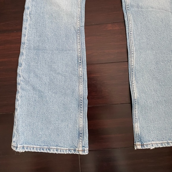 *NEW* BDG Urban Outfitters Vintage blue high-waisted 90s bootcut jeans - Picture 8 of 9